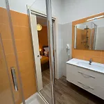 Gasthuis Airuno Rooms 3*