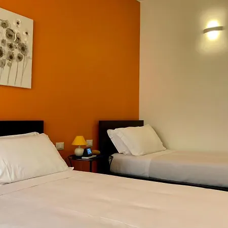 Airuno Rooms Konukevi Airuno